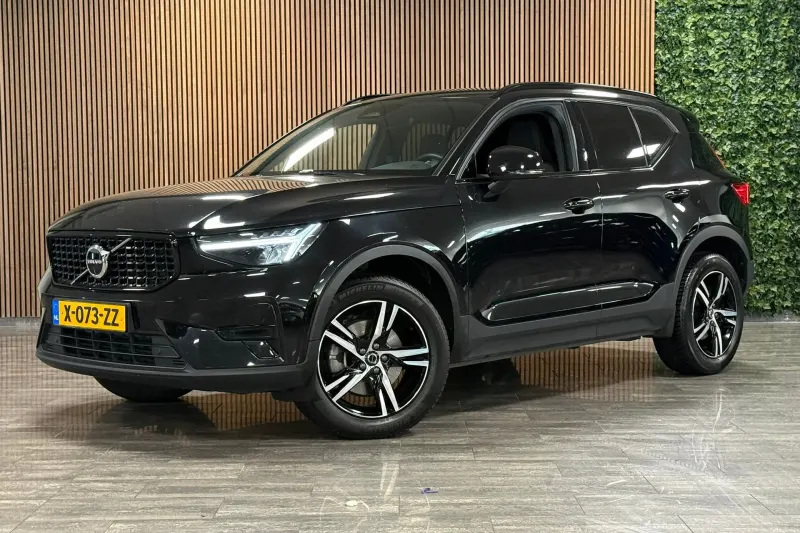 Volvo XC40 (2024)