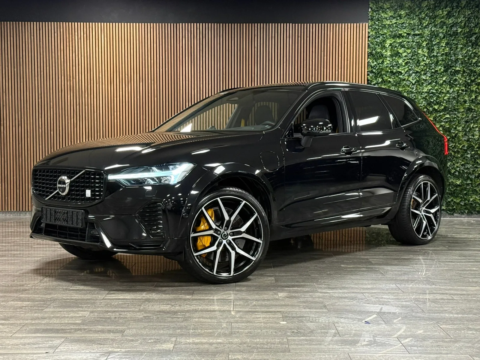 Volvo XC60 (2022) — foto 1