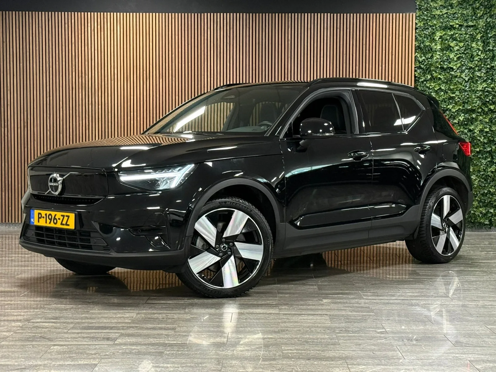 Volvo XC40 (2022) — foto 1
