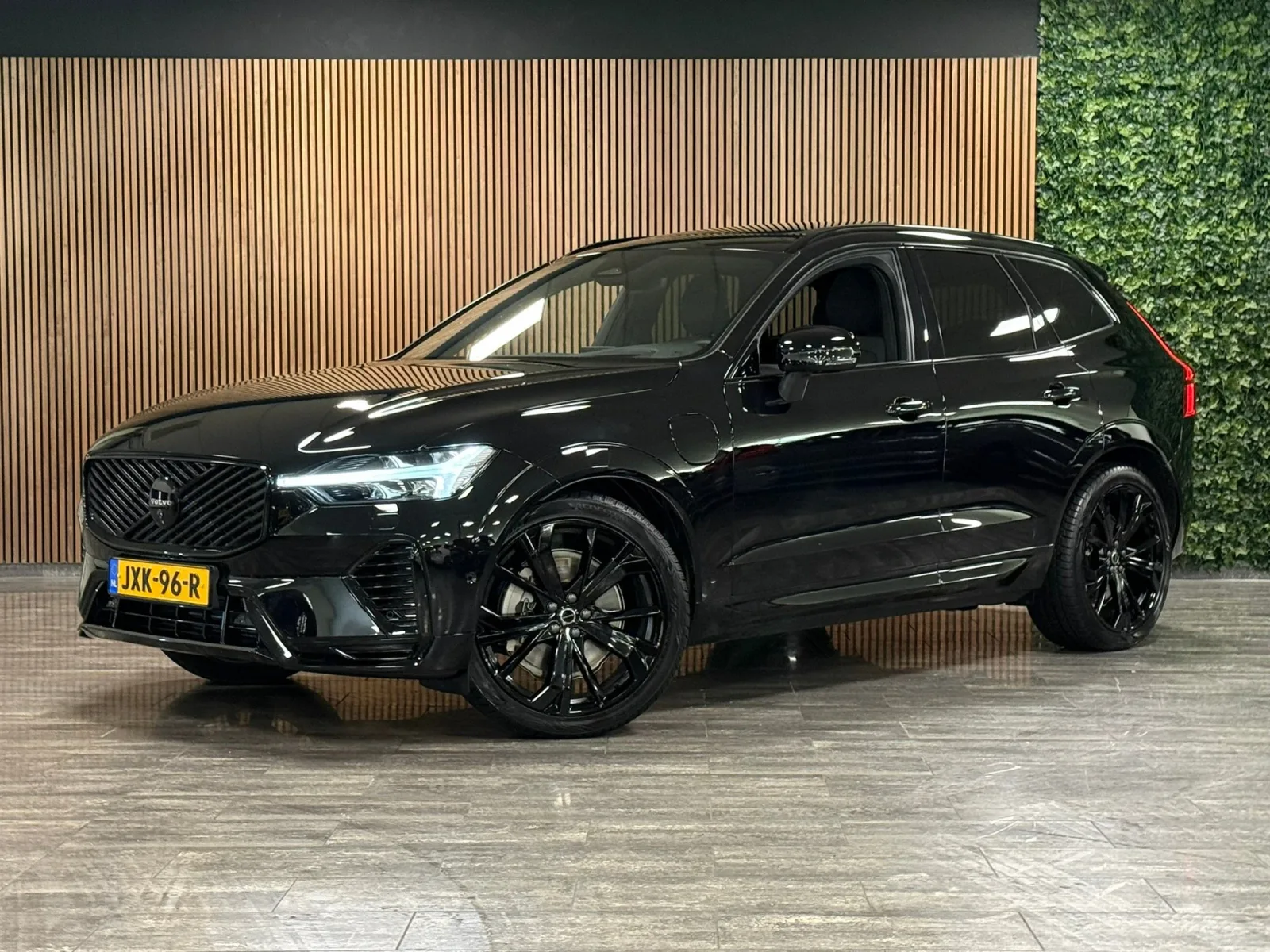 Volvo XC60 (2026) — foto 1