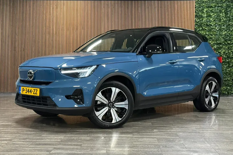 Volvo XC40 (2022)