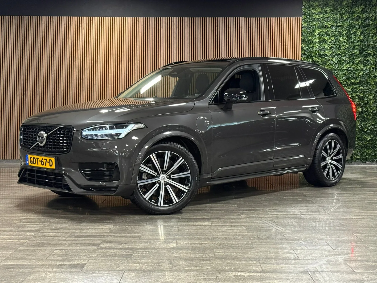 Volvo XC90 (2024) — foto 1