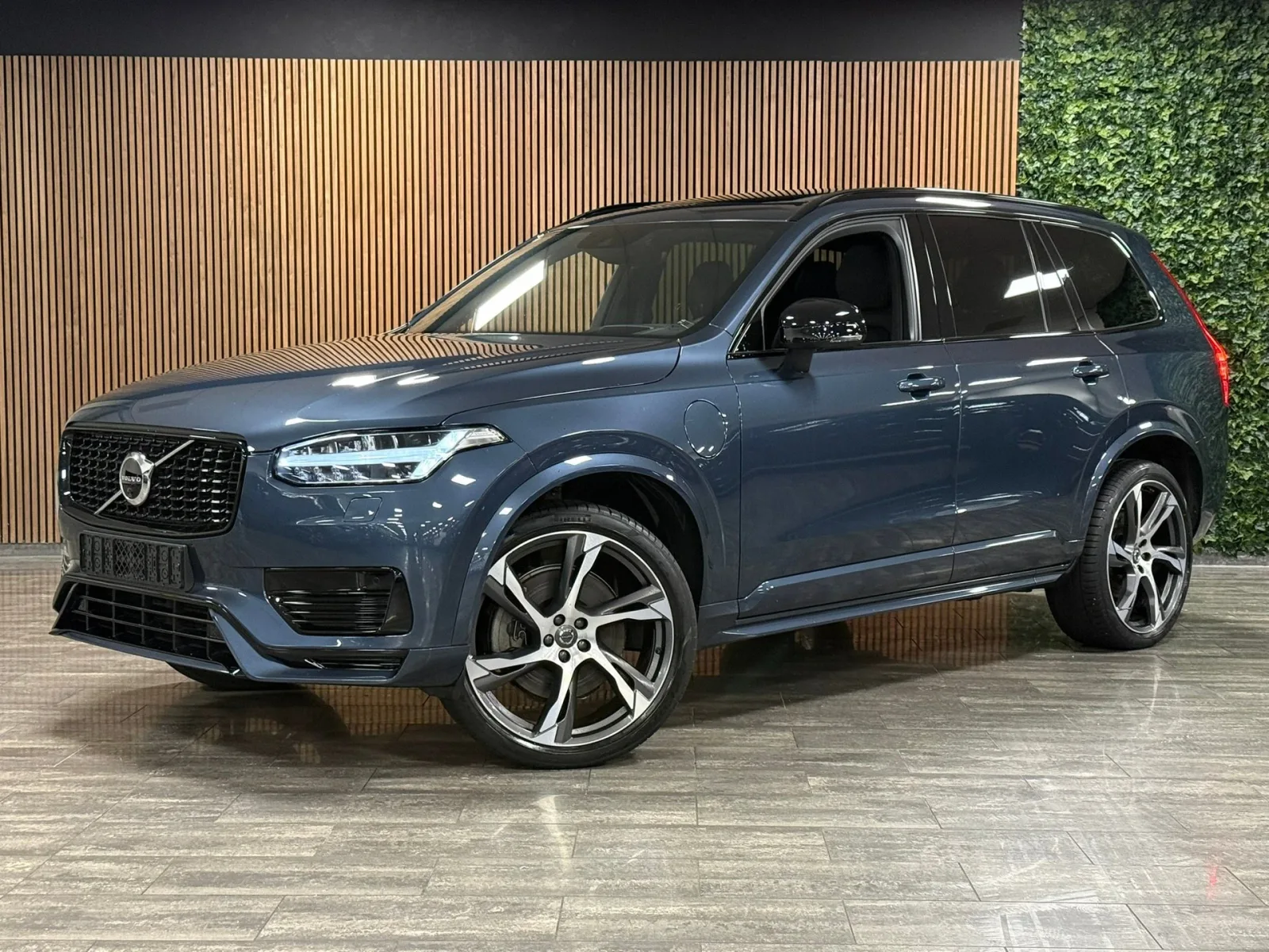 Volvo XC90 (2022) — foto 1