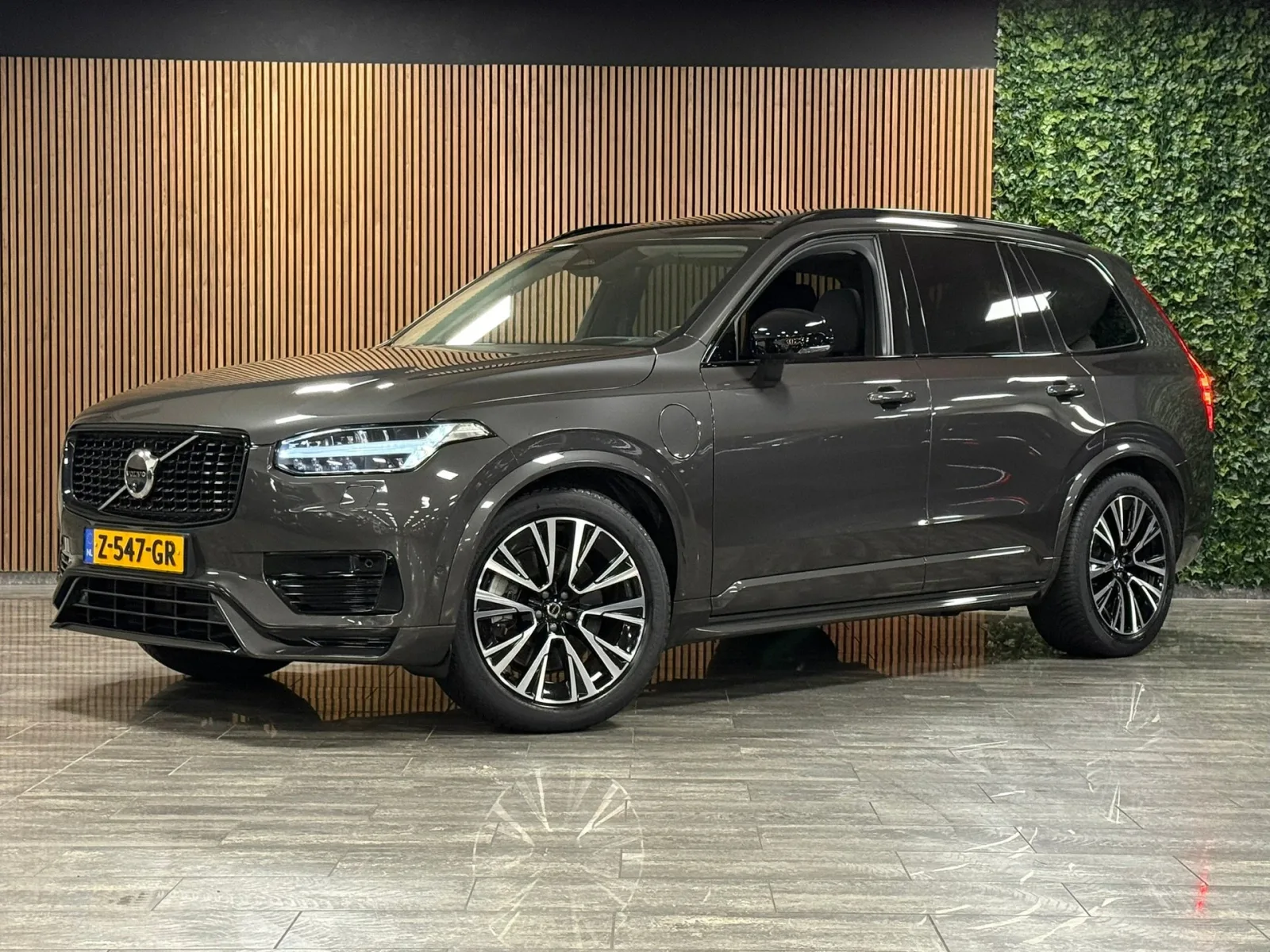 Volvo XC90 (2024) — foto 1