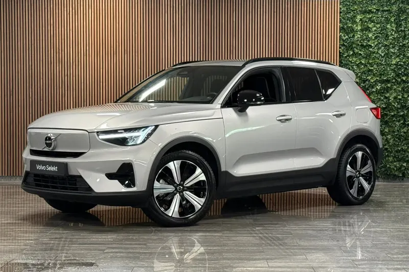 Volvo XC40 (2022)