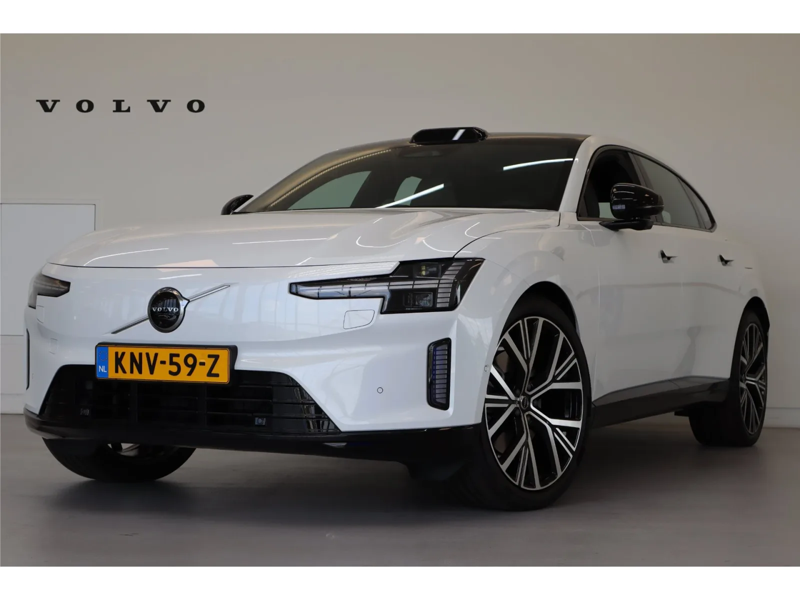 Volvo ES90 (2026) — foto 1
