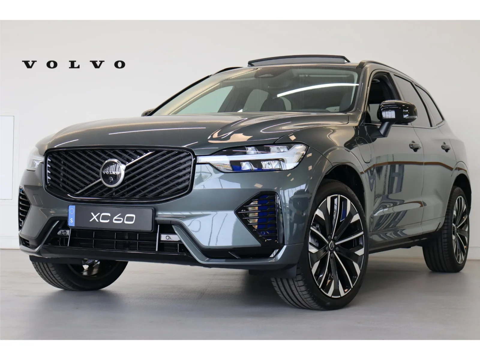 Volvo XC60 (2026) — foto 1