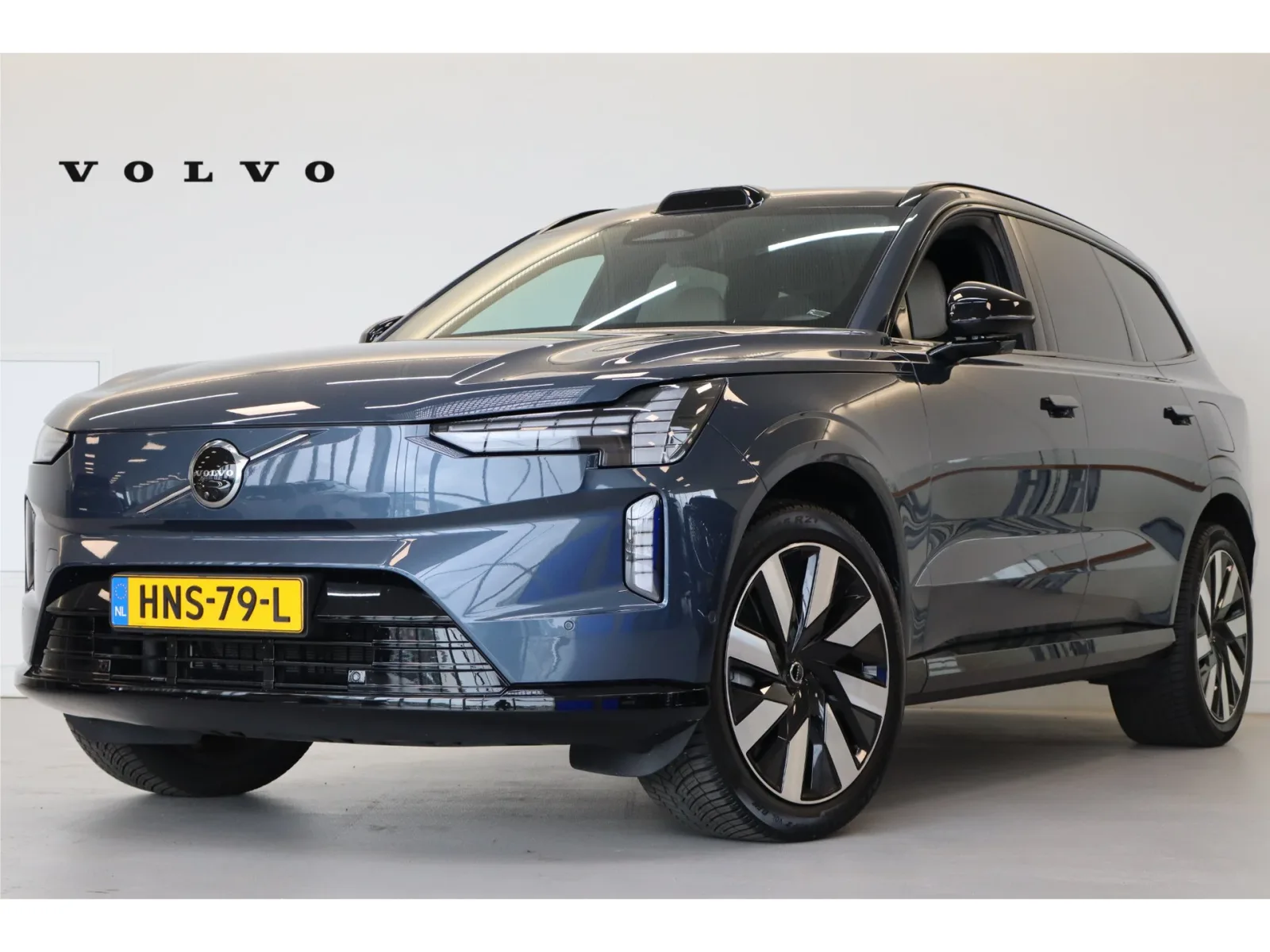 Volvo EX90 (2025) — foto 1