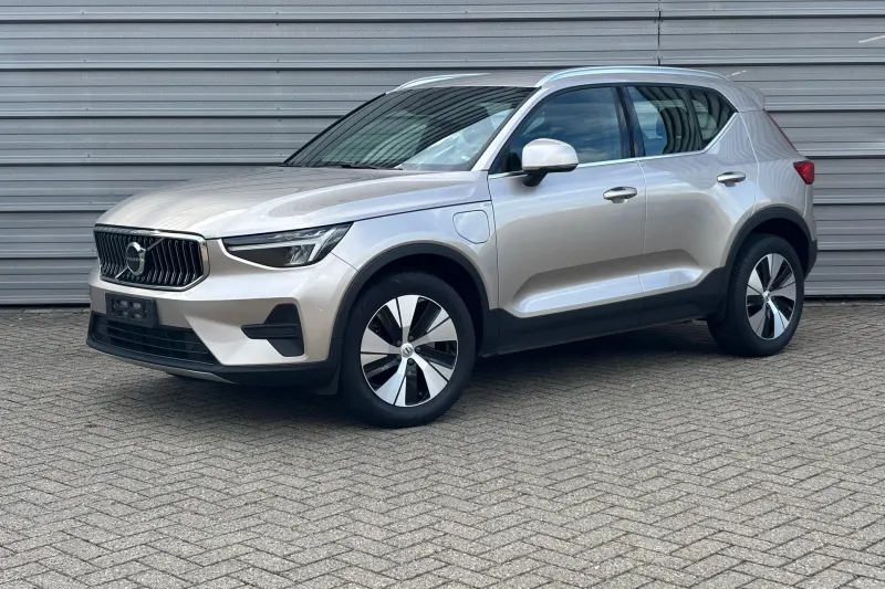 Volvo XC40 (2022)