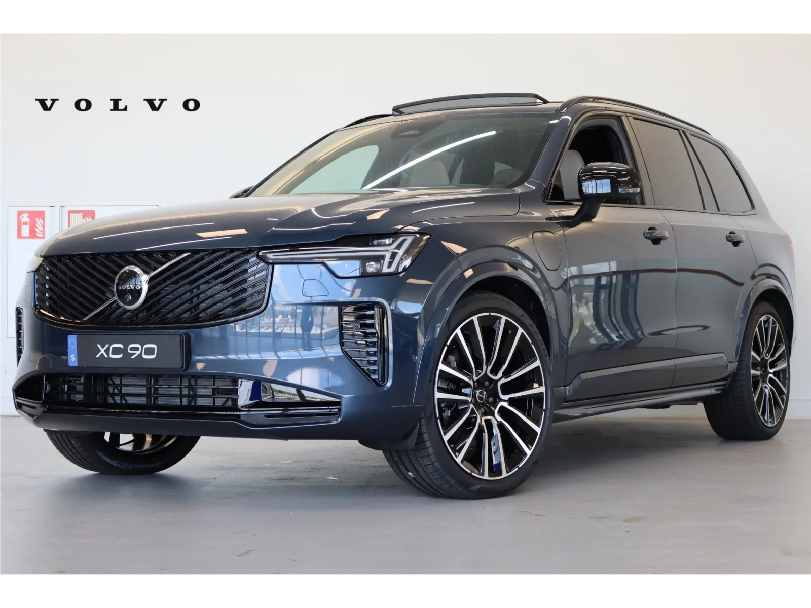 Volvo XC90 (2026) — foto 1