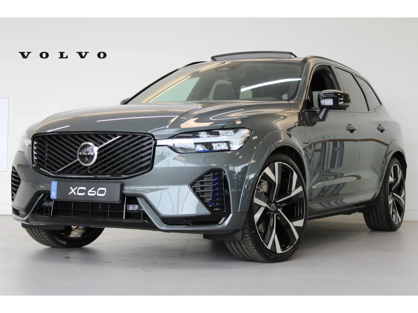 Volvo XC60 (2026) — foto 1