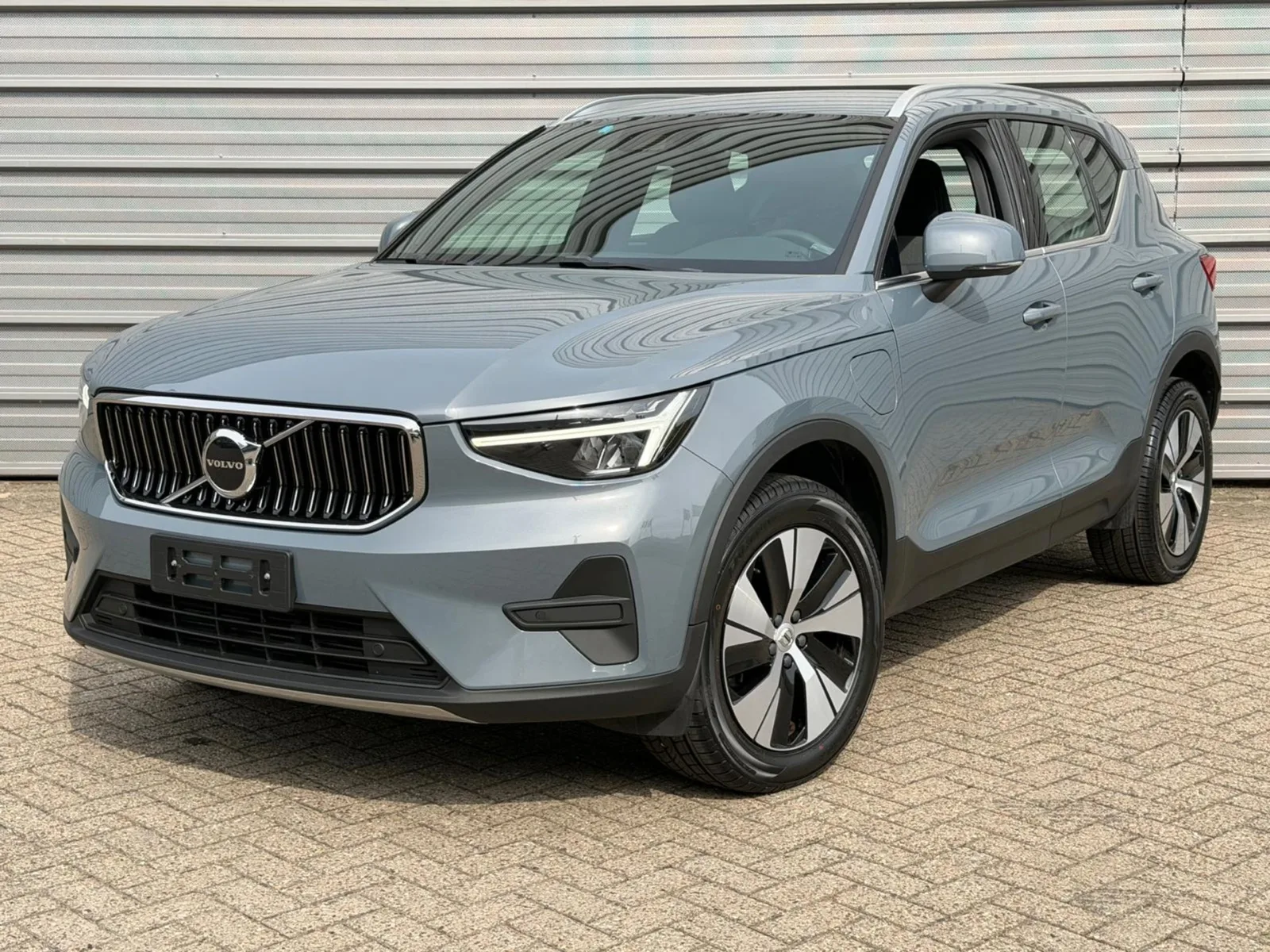 Volvo XC40 (2023) — foto 1