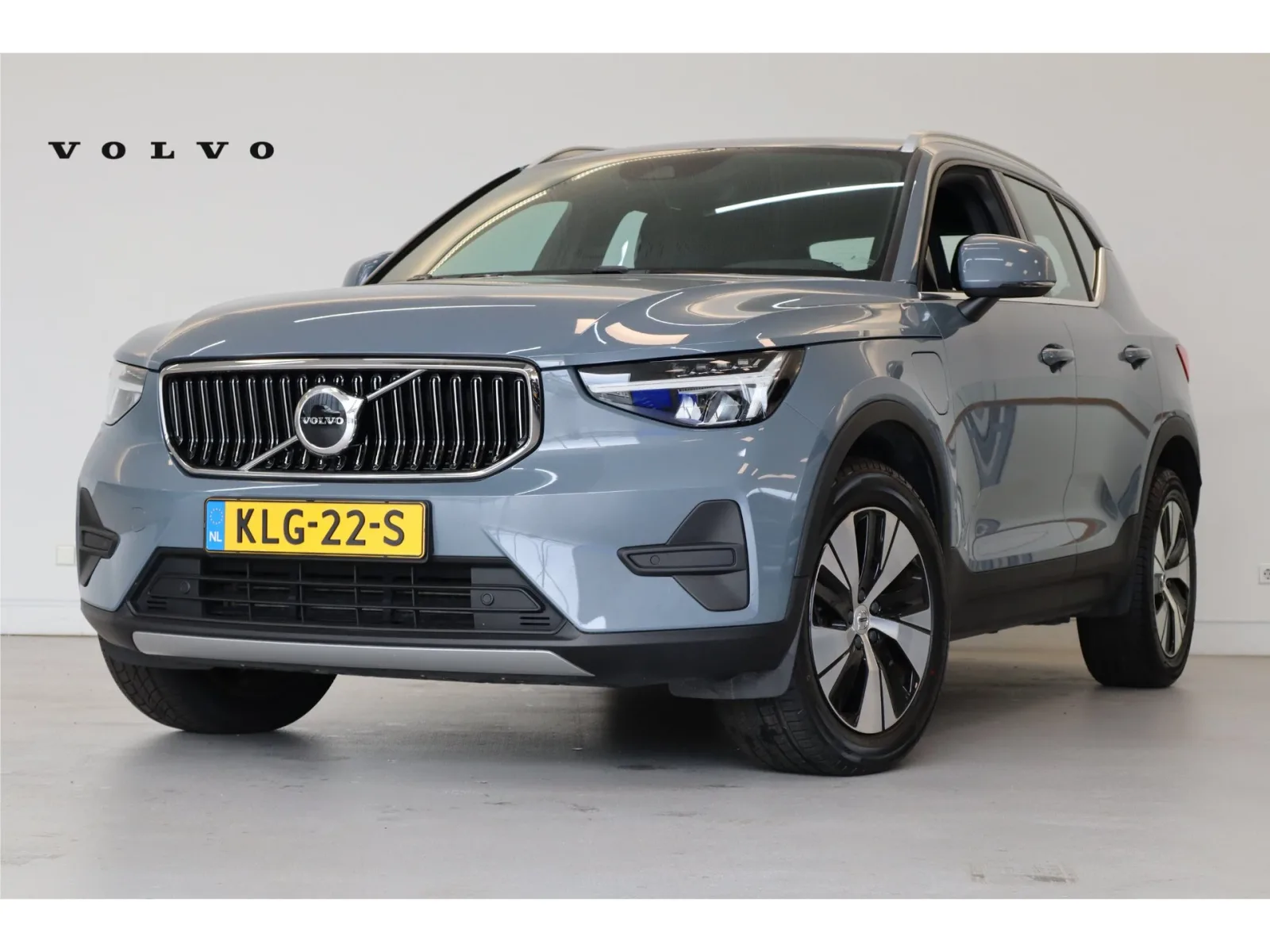 Volvo XC40 (2023) — foto 1