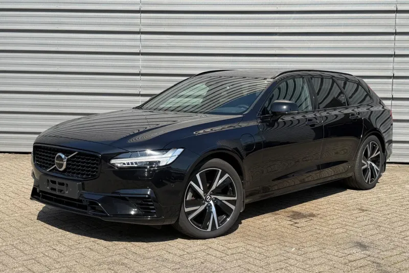 Volvo V90 (2022)