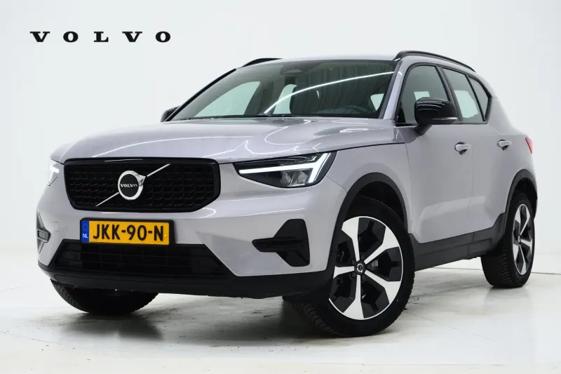 Volvo XC40 (2025)