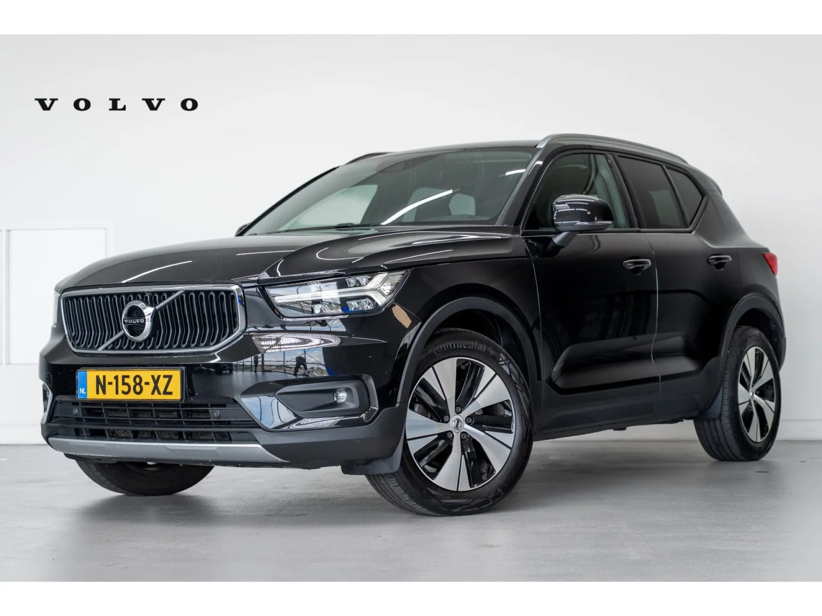 Volvo XC40 (2021) — foto 1