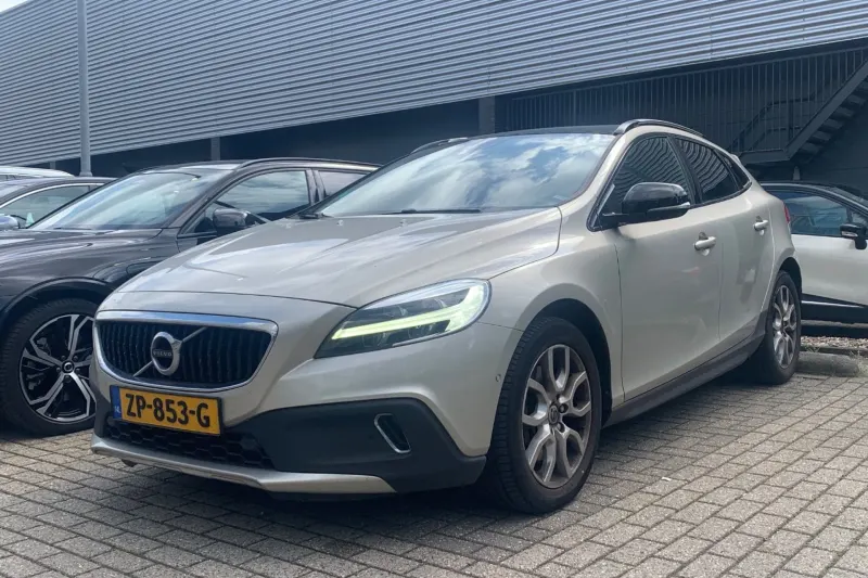 Volvo V40 (2019)