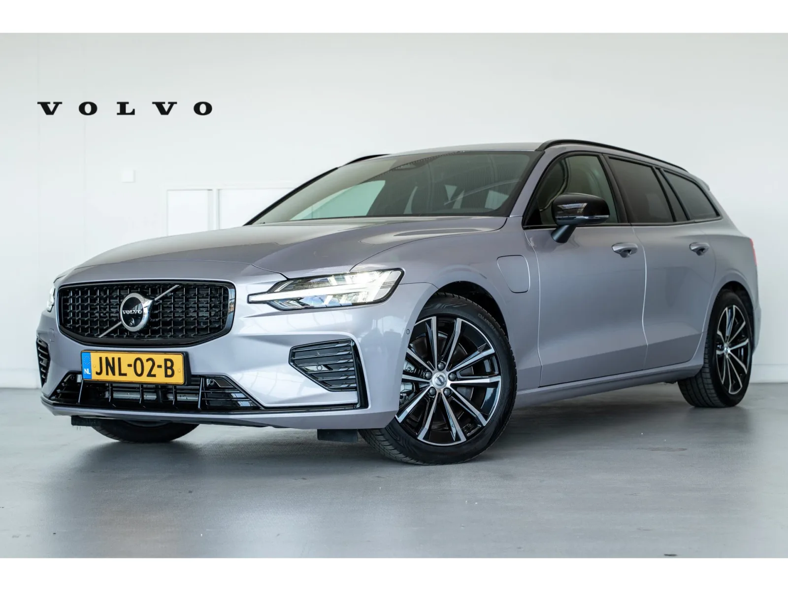 Volvo V60 (2025) — foto 1