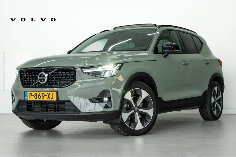 Volvo XC40 (2022)