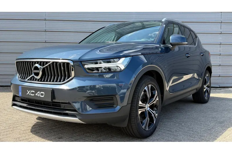 Volvo XC40 (2022)