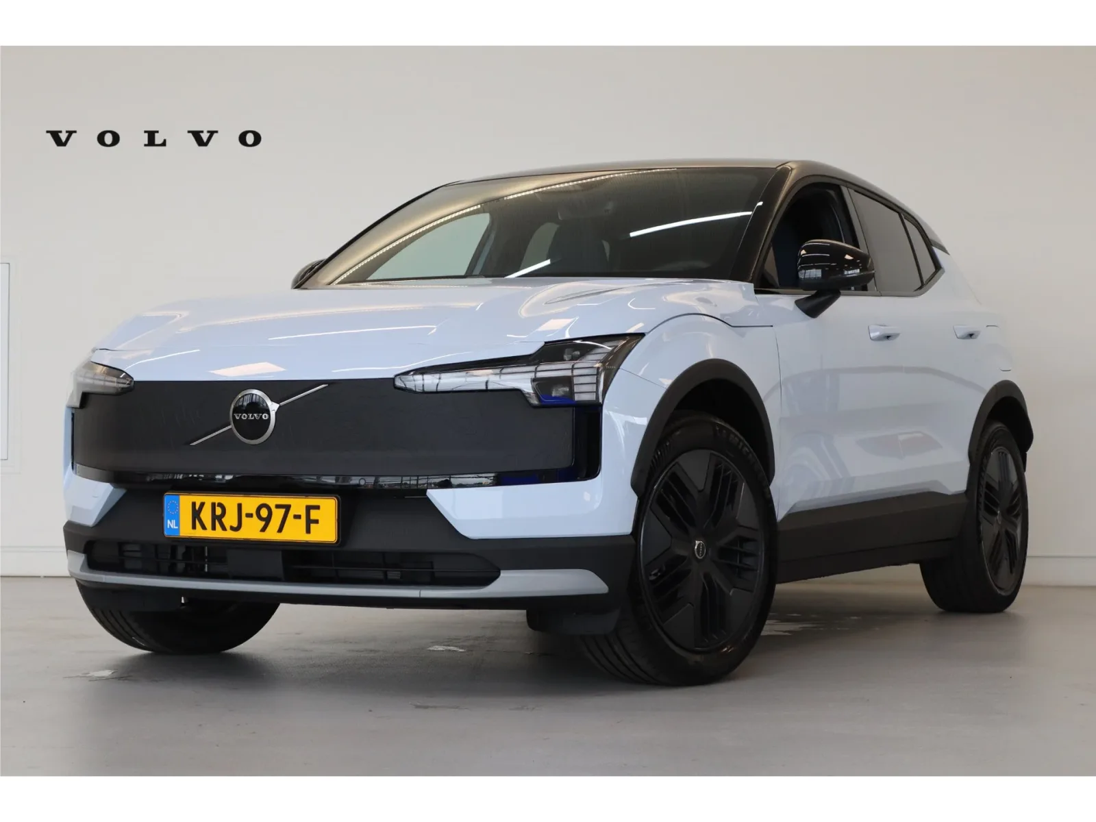 Volvo EX30 (2026) — foto 1