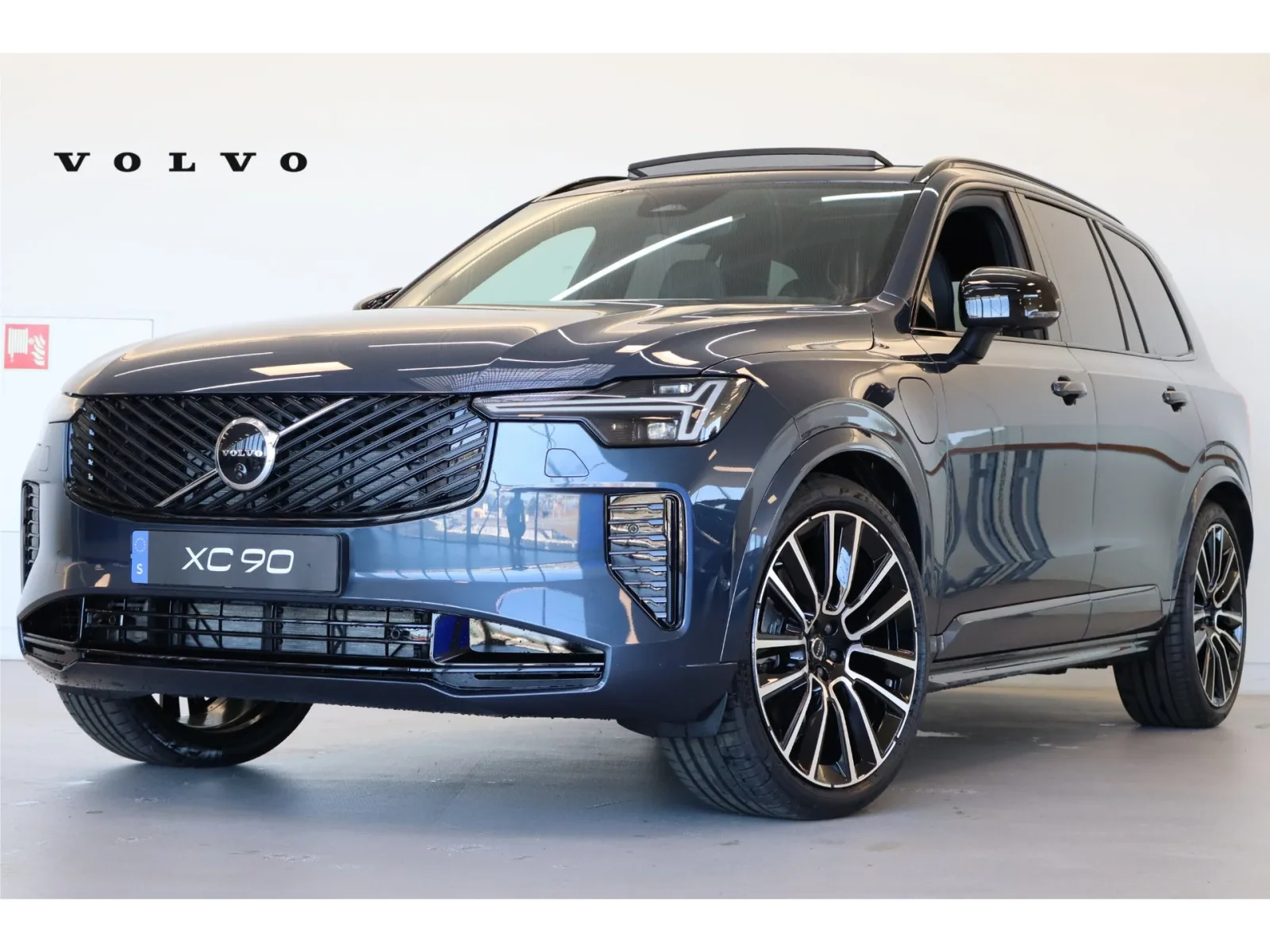 Volvo XC90 (2026) — foto 1