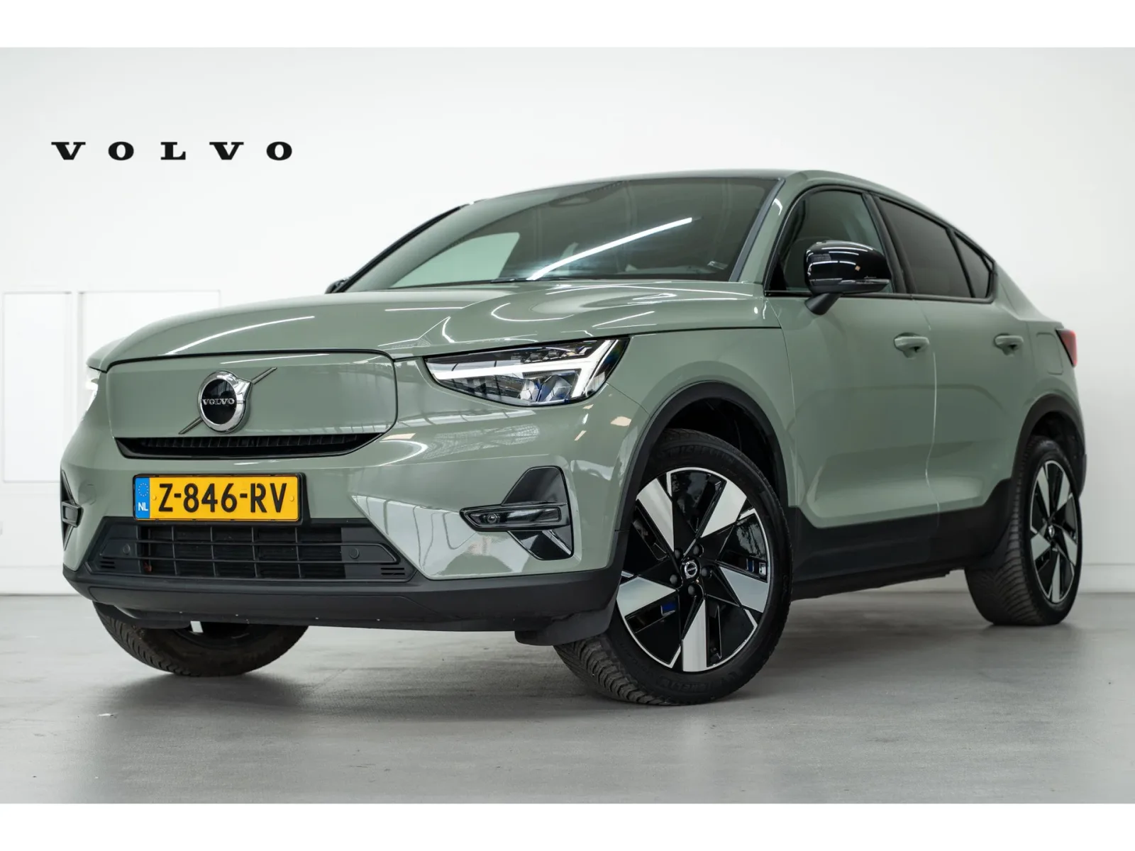 Volvo C40 (2024) — foto 1