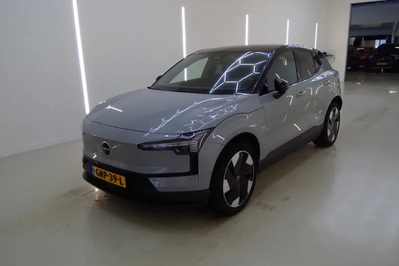 Volvo EX30 (2024)