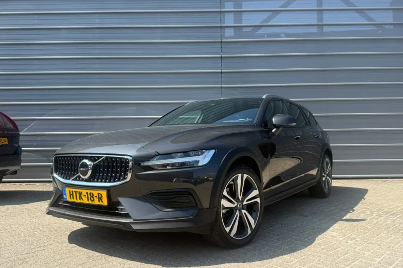 Volvo V60 (2023)