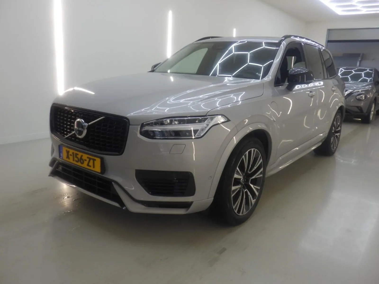 Volvo XC90 (2024) — foto 1