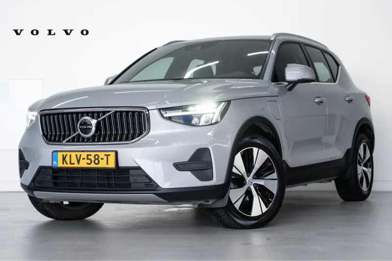 Volvo XC40 (2023)