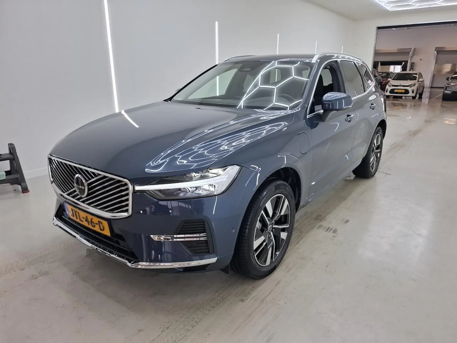 Volvo XC60 (2026) — foto 1