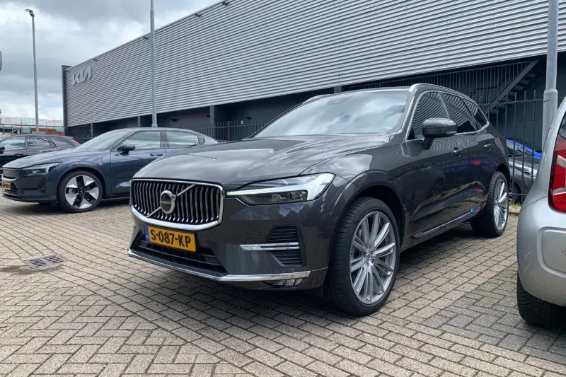 Volvo XC60 (2023)