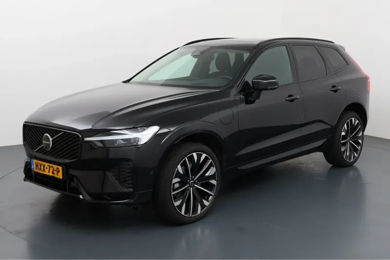 Volvo XC60 (2025)