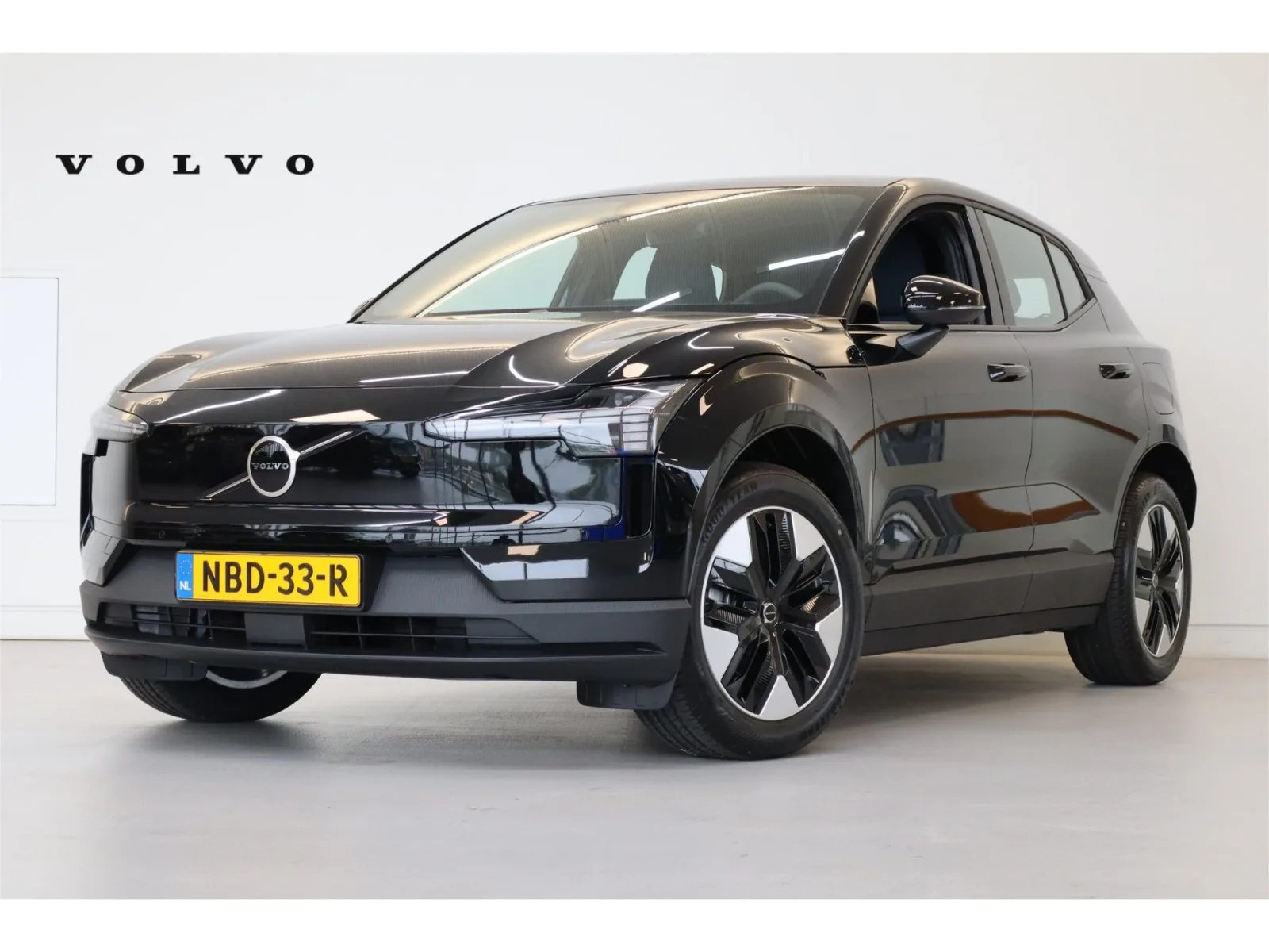 Volvo EX30 (2026) — foto 1