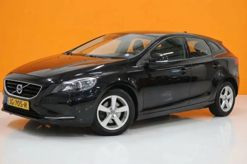 Volvo V40 (2015)