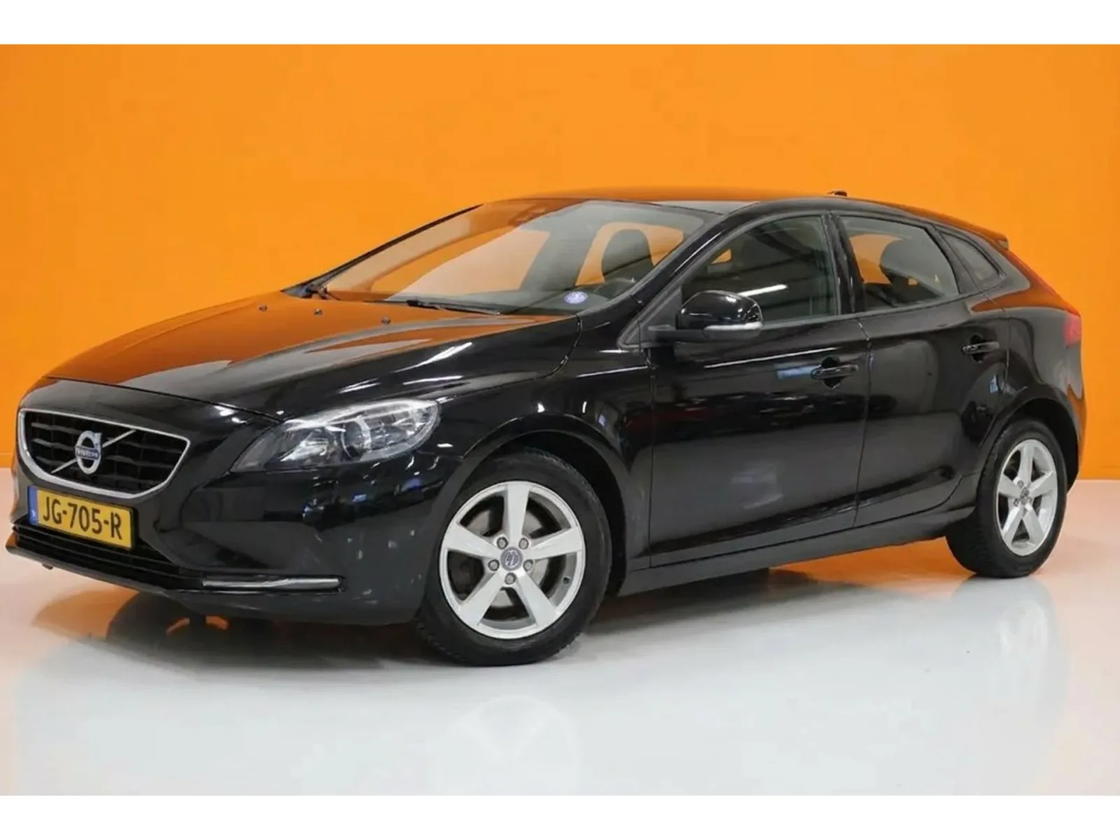 Volvo V40 (2015) — foto 1