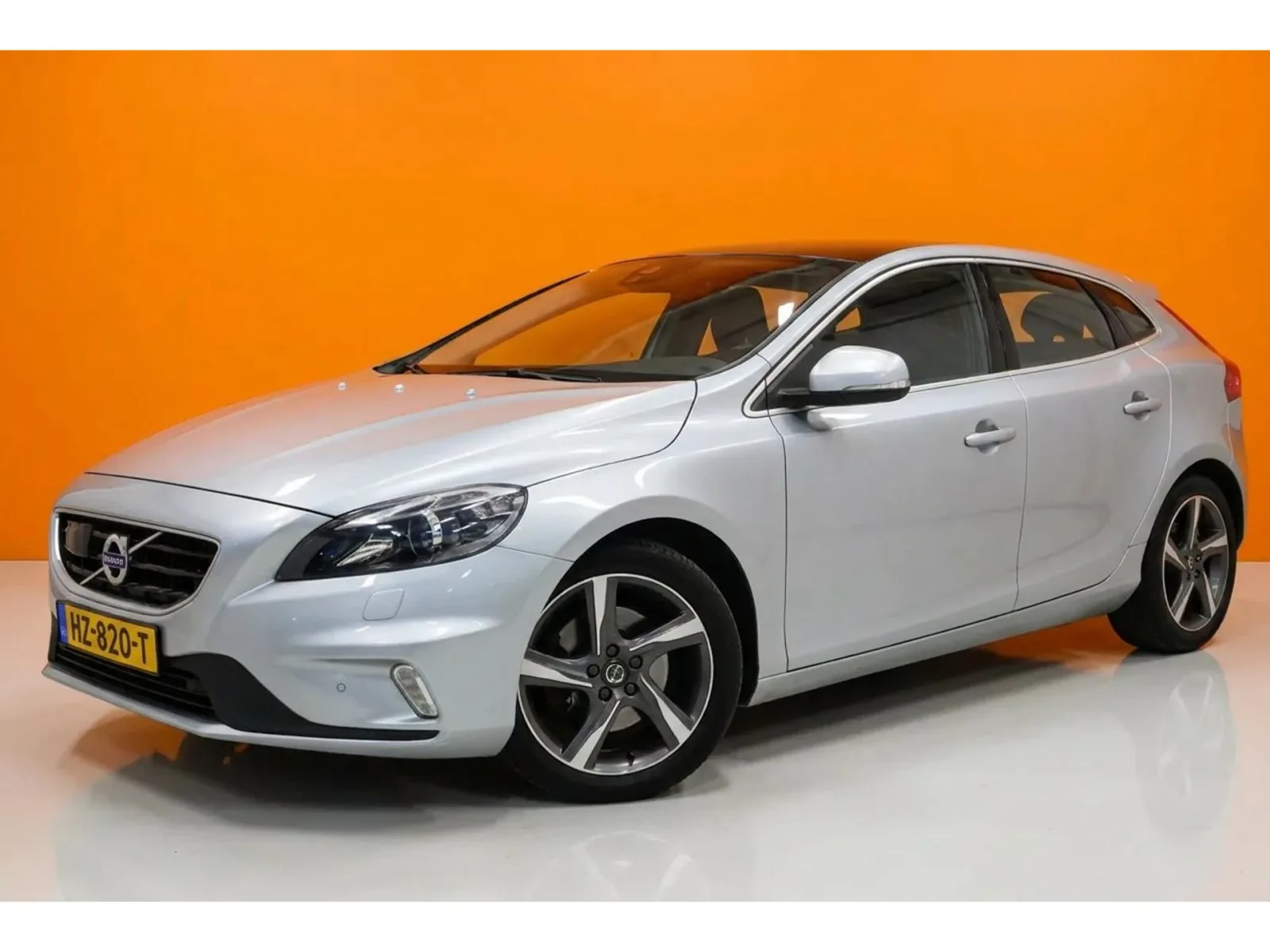 Volvo V40 (2016) — foto 1