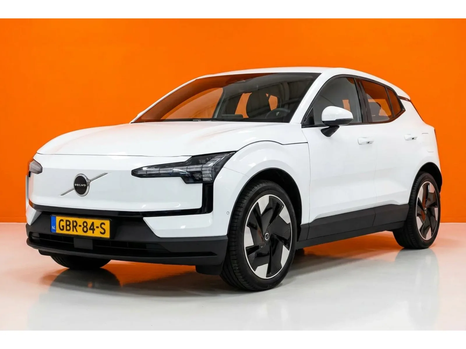 Volvo EX30 (2024) — foto 1
