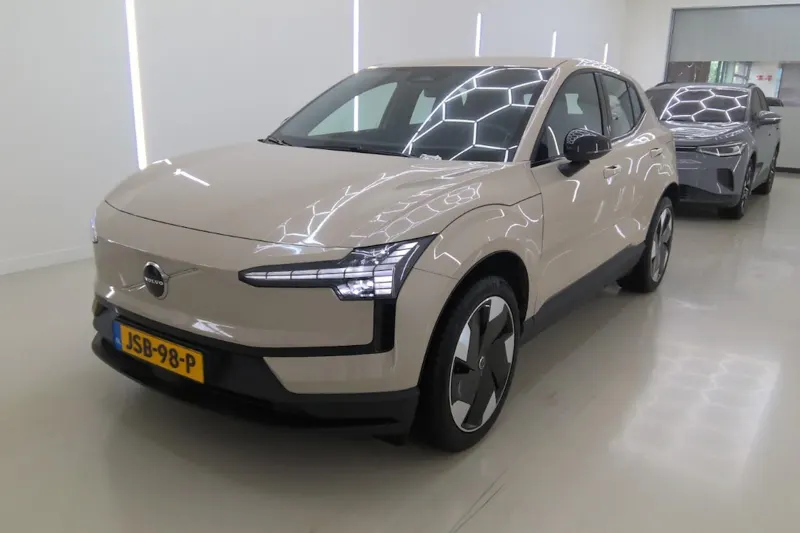 Volvo EX30 (2025)