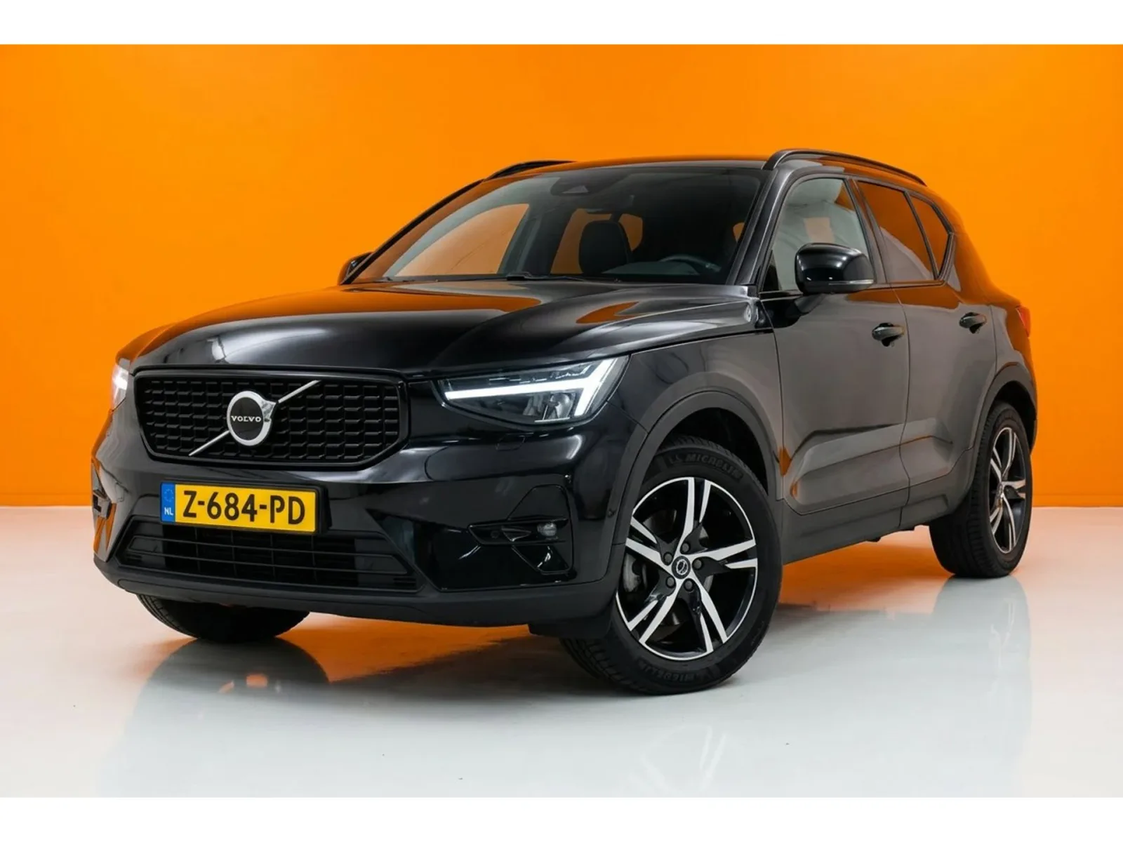 Volvo XC40 (2023) — foto 1