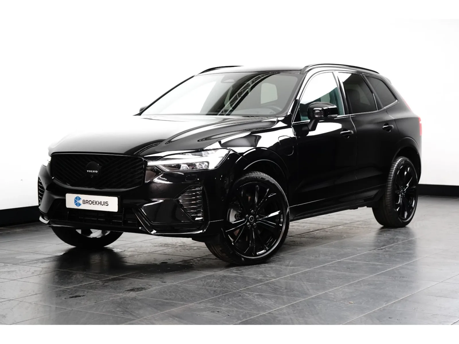 Volvo XC60 (2026) — foto 1
