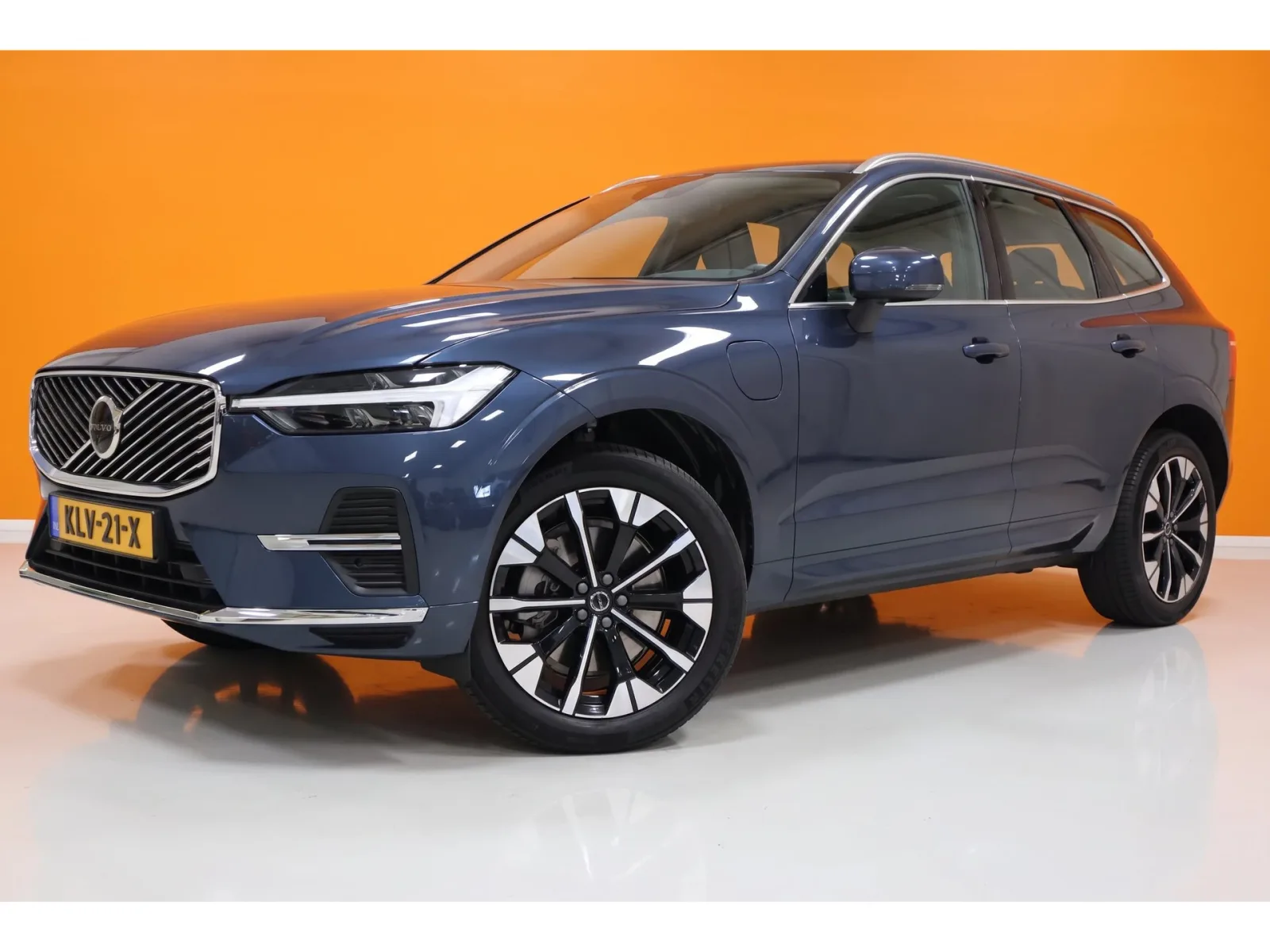 Volvo XC60 (2026) — foto 1