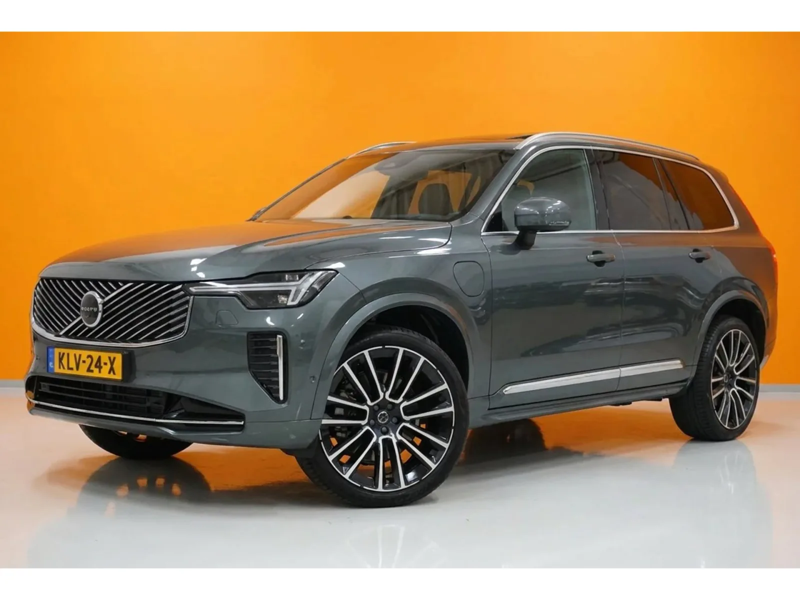 Volvo XC90 (2026) — foto 1
