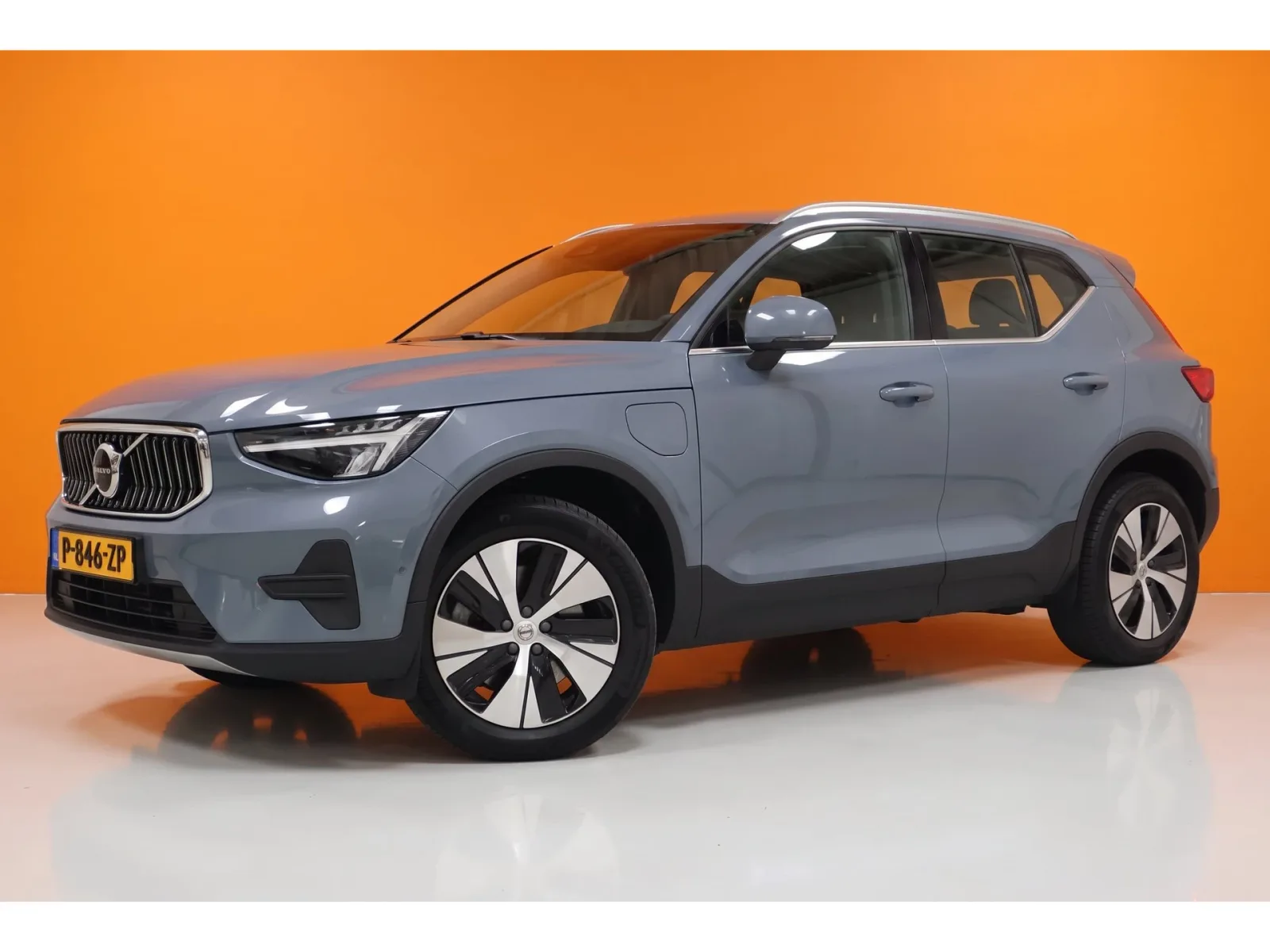 Volvo XC40 (2022) — foto 1