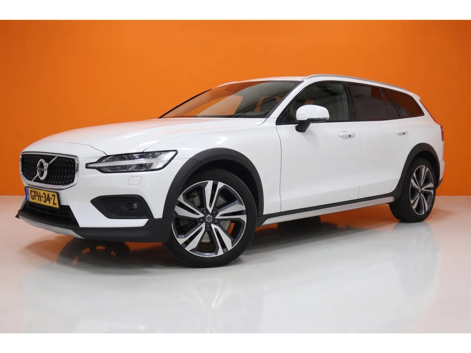 Volvo V60 (2021) — foto 1