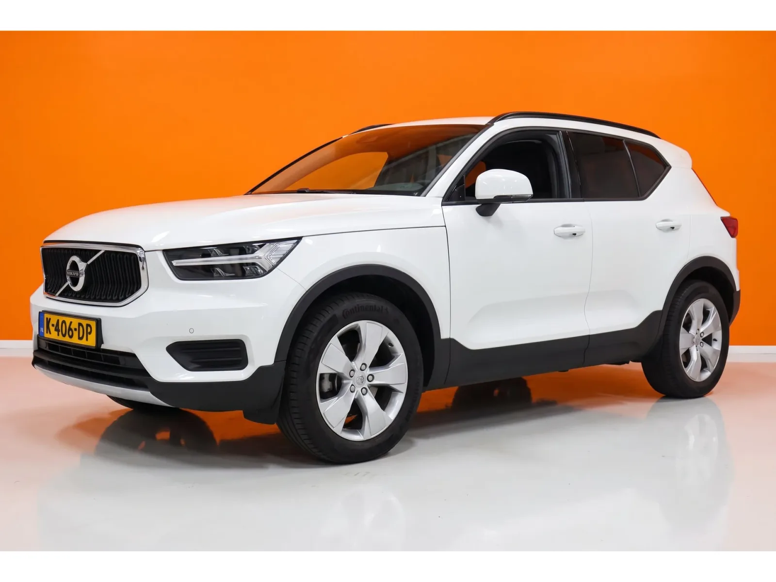 Volvo XC40 (2020) — foto 1