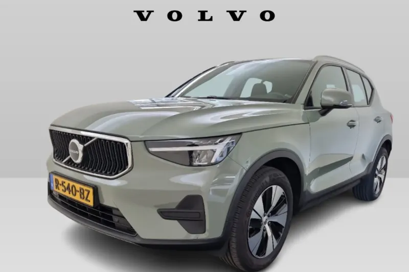 Volvo XC40 (2022)
