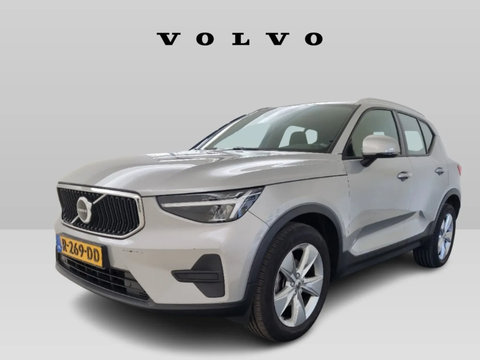 Volvo XC40 (2022) — foto 1