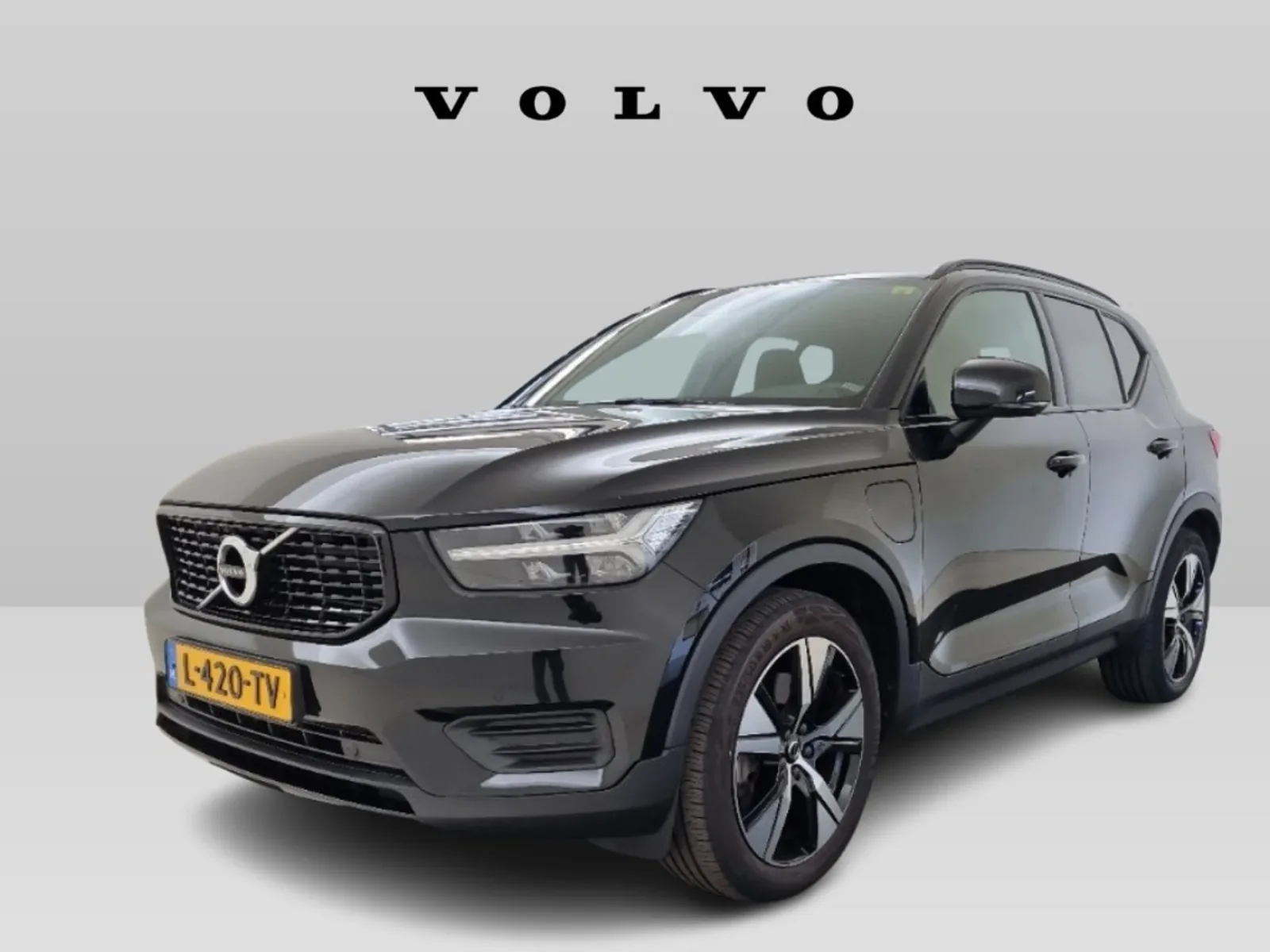 Volvo XC40 (2021) — foto 1